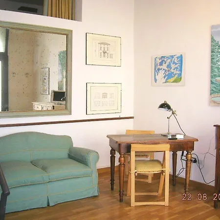 Lo Guest house *